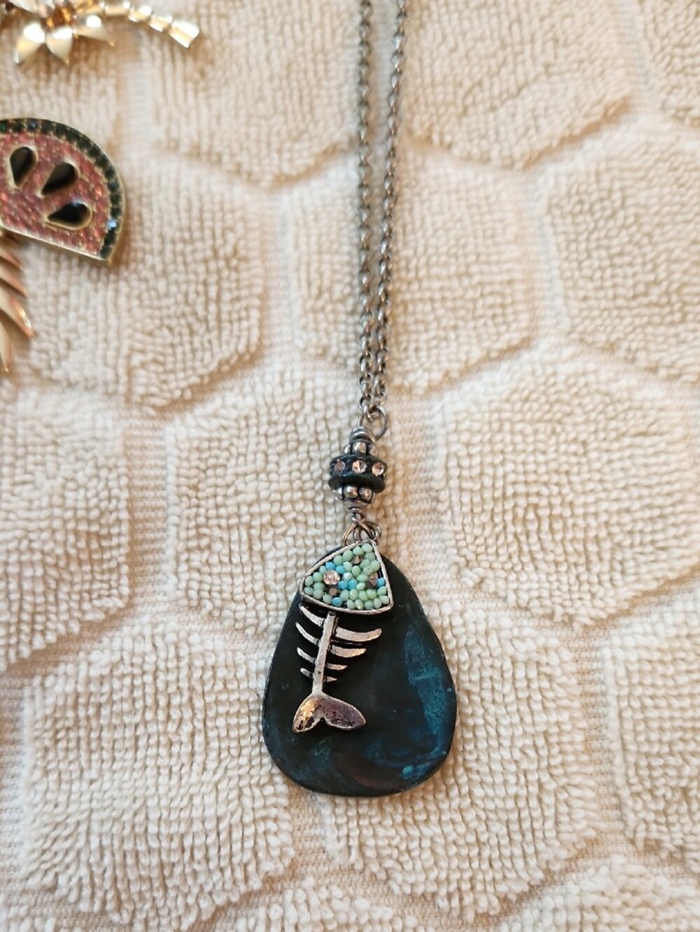 Gold Tropical Leaf Charms, Abalone Shell, Beaded Fish Summer Necklace Set - Picture 4 of 4